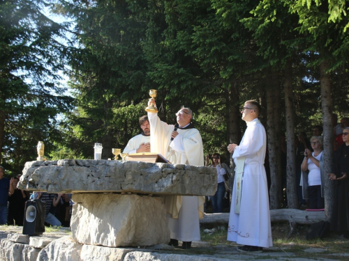 FOTO: Misa Uočnica na Kedžari