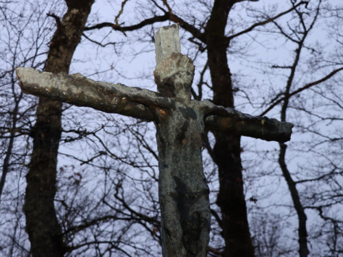 FOTO: Put križa kroz fratarski gaj na Šćitu