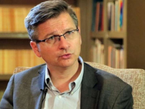 Profesor iz Srbije pošao u Hrvatsku na promociju knjige ‘Tesla-ja sam Srbin’, pa vraćen sa granice