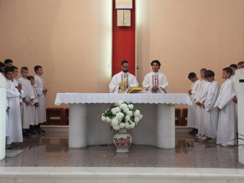 FOTO: Matura 2026. - Defile mladosti na ulicama Prozora