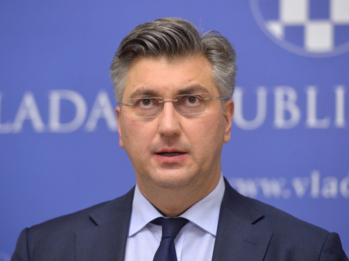 Plenković: Fiksiramo cijene goriva na svim postajama koje nisu na autocestama