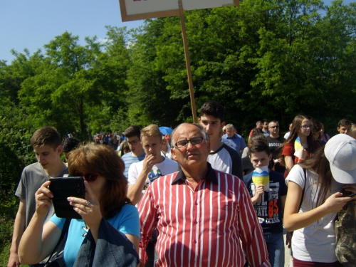 FOTO: Krizmanici župe Prozor na susretu mladih u Komušini