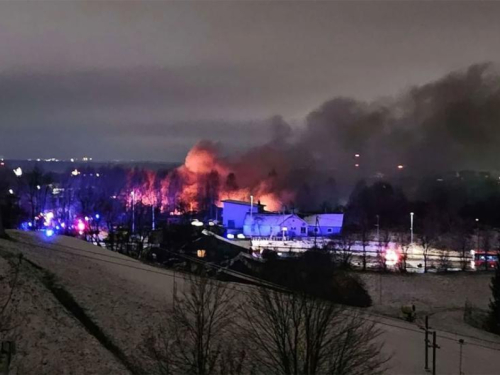 Srušio se DHL-ov teretni avion kod zračne luke u Vilniusu
