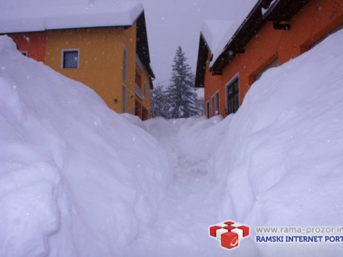 FOTO: Prisjetite se snježnog nevremena u Prozoru-Rami na današnji dan 2012.