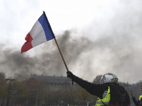 Za 30 dana protesta u Francuskoj privedeno 4.570 osoba