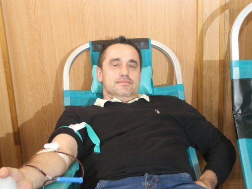 FOTO: U Prozoru održana akcija darivanja krvi