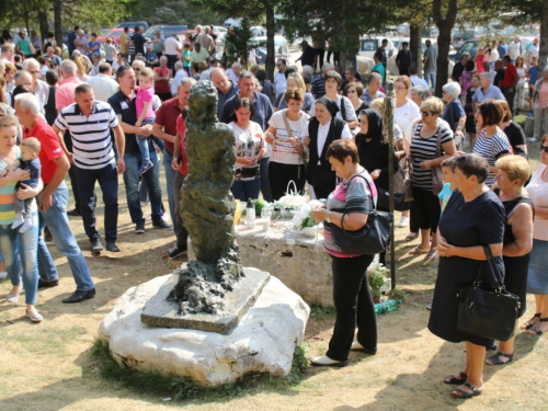 FOTO: Na Vran planini služena misa za poginule duvandžije