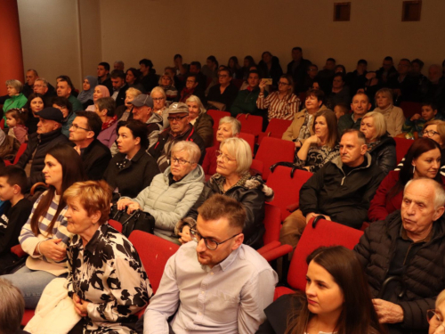 FOTO/VIDEO: U Prozoru održana manifestacija ''Mom gradu na dar''