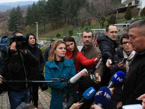 FOTO: Theodor Meron odao počast žrtvama na Uzdolu