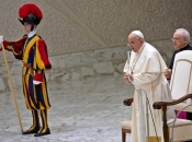 Papa Franjo: Vodi se strašan rat protiv okoliša