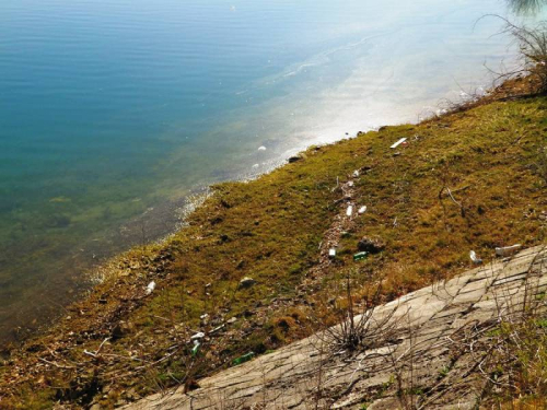 FOTO: Učenici u Eko akciji čišćenja obale Ramskog jezera