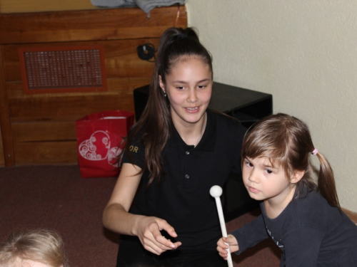 Ramske mažoretkinje Kikići zabavile se na ''Game day with kids''