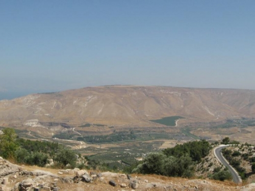 Izraelska vlada potvrdila ime "Trumpovi visovi" za naselje na Golanu