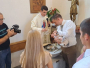 Papin gardist: don Ivan Šarić slavio mladu misu u Prisoju