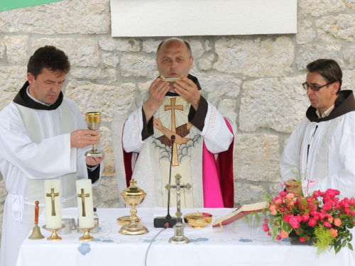 FOTO: Proslava sv. Ante na Zvirnjači