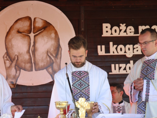 FOTO: Mlada misa vlč. Josipa Dedića u župi Prozor