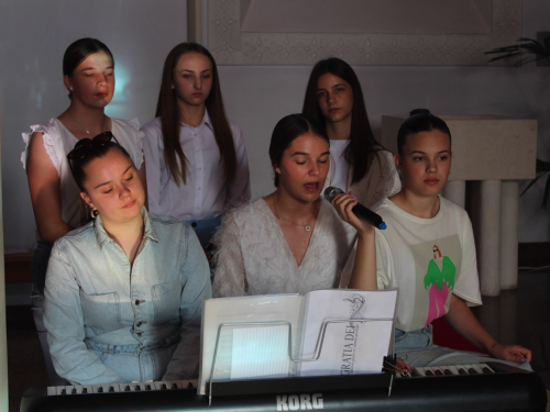 FOTO: U Prozoru održan 18. festival duhovne glazbe ''Djeca pjevaju Isusu''