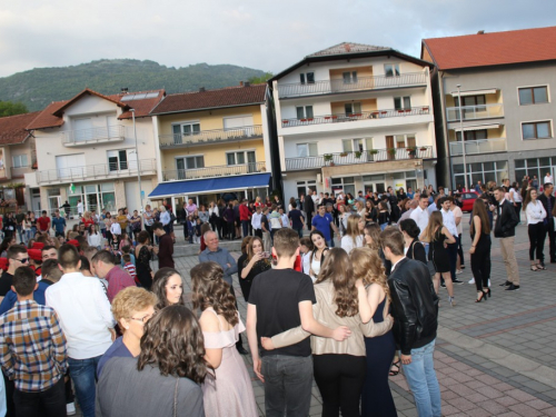 FOTO: Matura 2018. - Defile mladosti na ulicama Prozora