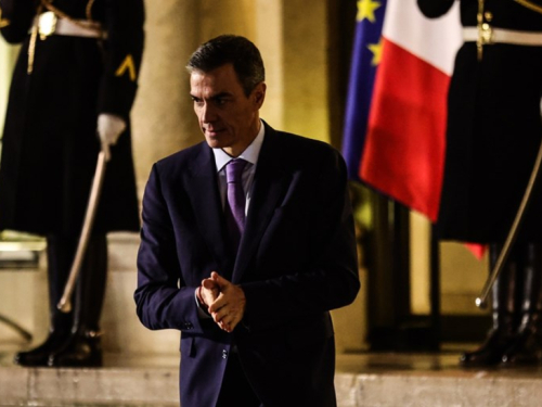 Španjolska za 500.000 migranata dala dozvolu boravka. Europska komisija protiv