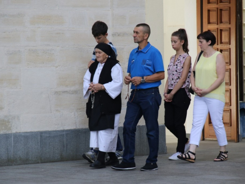 FOTO: Misa Uočnica povodom proslave Velike Gospe u župi Rama Šćit