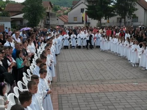 FOTO: Prva pričest u župi Prozor