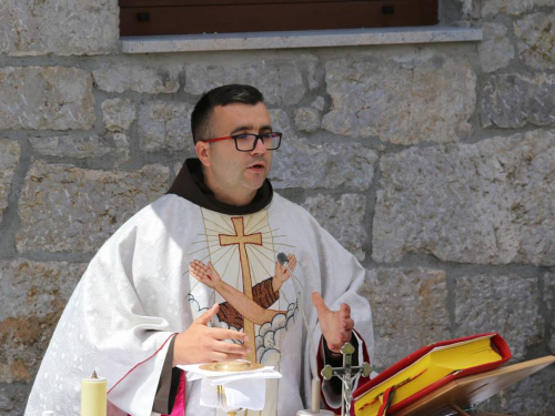FOTO: Proslava sv. Ante na Zvirnjači