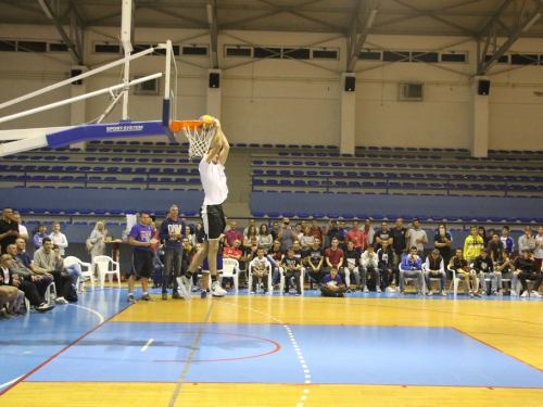 Foto: Caffe Pizzeria Mondeo pobjednik Streetball Rama 2019.