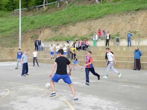 FOTO: Druženje ministranata na Uzdolu