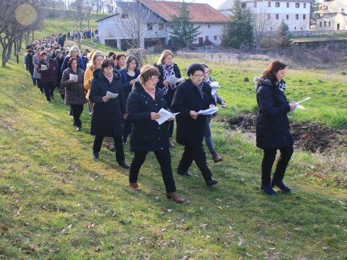 FOTO: Put križa kroz fratarski gaj na Šćitu