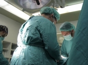 Hrvatski liječnici muškarcu presadili bubrege bebe
