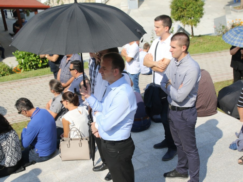 FOTO/VIDEO: Na Uzdolu obilježena 23. obljetnica stravičnog pokolja nad Hrvatima