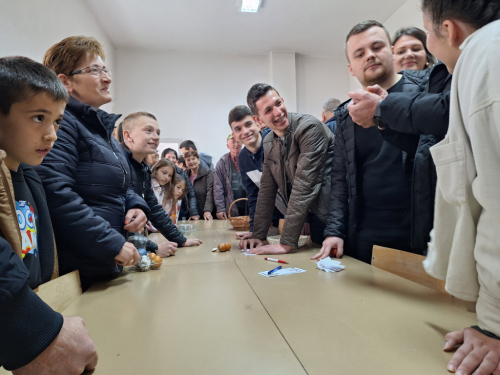 FOTO: Turnir na Orašcu - najtvrđe jaje imala Milka Nović