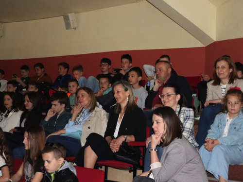 FOTO: Svečano obilježen Dan OŠ Marka Marulića Prozor