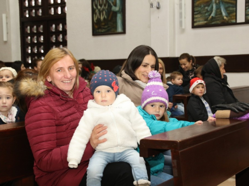 ​FOTO: Sv. Nikola s radošću dočekan u župi Rumboci