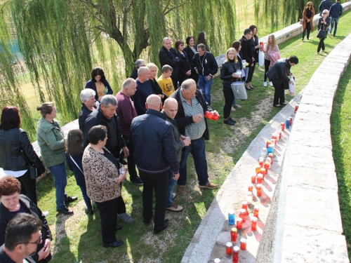 FOTO: Dan sjećanja na ramske žrtve