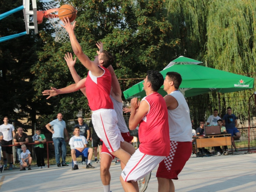 FOTO: Završen 13. Streetball turnir, XXX pobjednik turnira