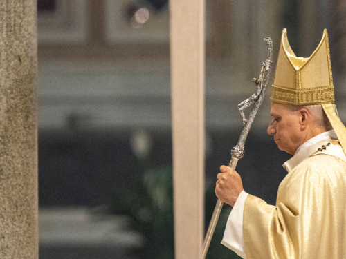 Papa o migrantima: Ne smijemo se naviknuti brojati mrtve