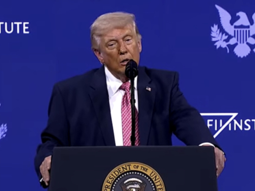 Trump: Zašto bih koristio nuklearno oružje protiv Irana, već smo ih uništili