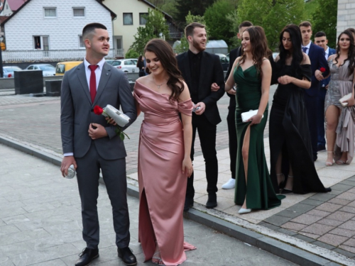 FOTO/VIDEO: Matura 2023. - Defile mladosti na ulicama Prozora