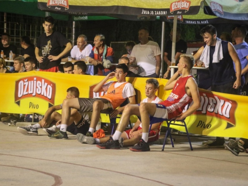 Foto: Internet club dd pobjednik je Streetball Rama 2018. za juniore