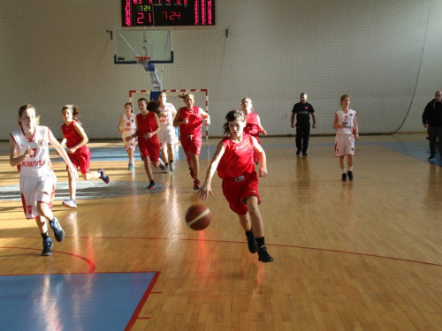 FOTO: Mlade Dubrovčanke osvojile turnir u Rami