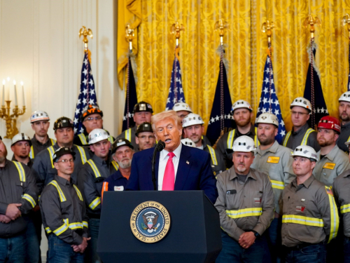 Trump: Zarađivat ćemo 2 milijarde dnevno na carinama
