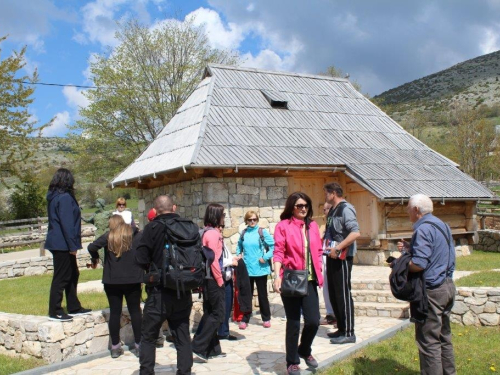 Požeški planinari oduševljeni pohodom kroz Ramu