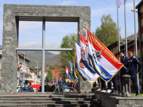 Poziv za ostvarivanje prava na jednokratnu novčanu pomoć za liječenje braniteljske populacije