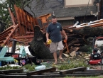 Bijela kuća će hitno zatražiti 5,9 milijarda dolara za pomoć žrtvama uragana Harvey