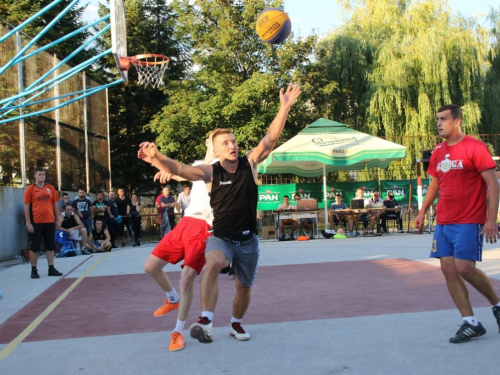 FOTO: Počeo turnir u uličnoj košarci ''Streetball Rama 2017.''