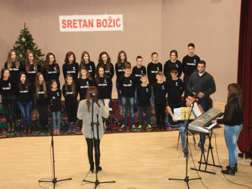 FOTO: Održan Božićni koncert ramskih župa
