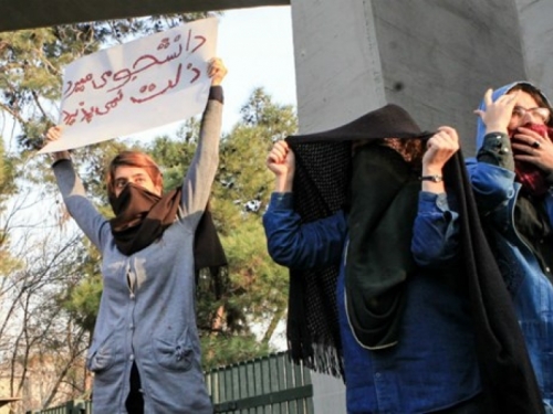 U novogodišnjoj noći u Iranu ubijeno 10 prosvjednika