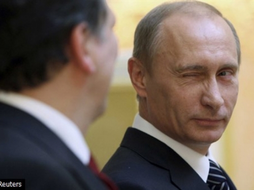 Putin ne nasjeda na provokacije, neće protjerati američke diplomate