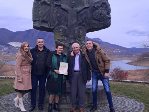 Zlatni pir na Šćitu: Kata i Ivan Mišura proslavili 50 godina braka